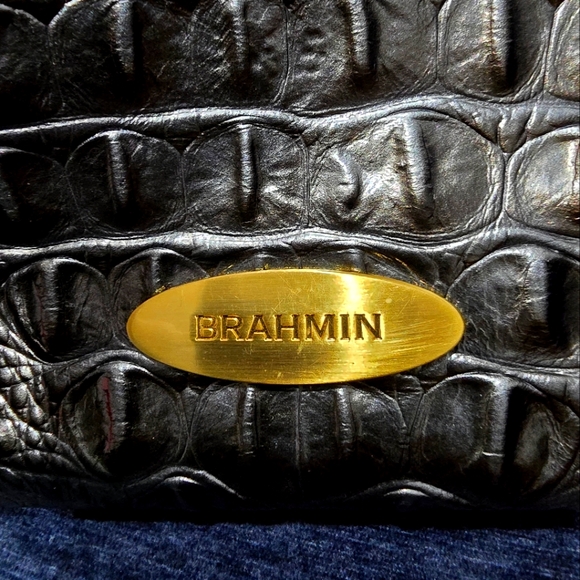 Brahmin croc detailed wristlet - Picture 9 of 9